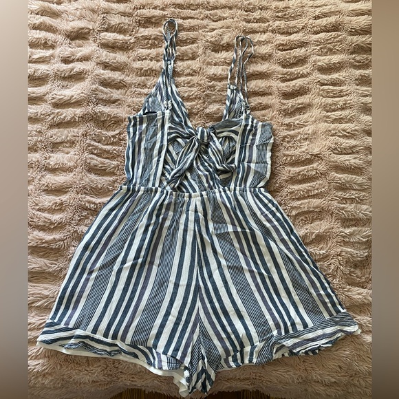 American Eagle Summer Romper - Picture 2 of 3